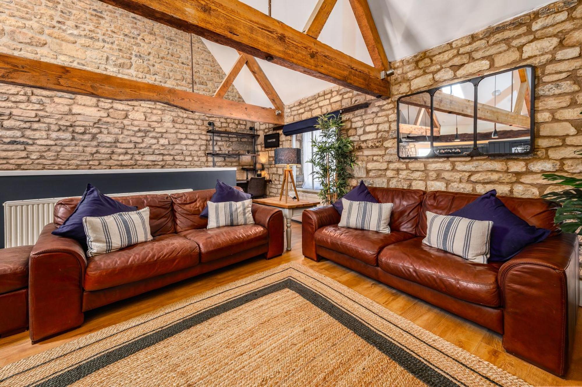 Luxury Town Centre Loft Apartment In Converted Granary Stamford Zewnętrze zdjęcie